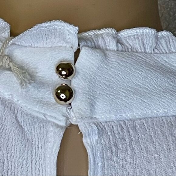 NWT And The Why Sleeveless Mock Neck Blouse Keyhole Back White Size Medium - Picture 10 of 13